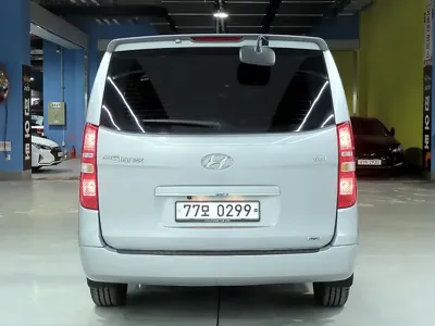 Hyundai Starex 2018, 68451 км, за 12884.04 USD