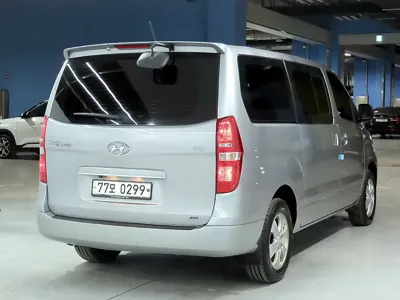 Hyundai Starex 2018, 68451 км, за 12884.04 USD