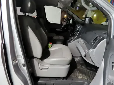 Hyundai Starex 2018, 68451 км, за 12884.04 USD - фото 7
