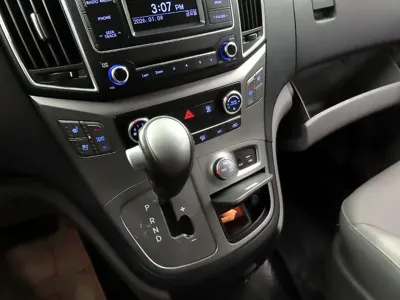 Hyundai Starex 2018, 68451 км, за 12884.04 USD - фото 12