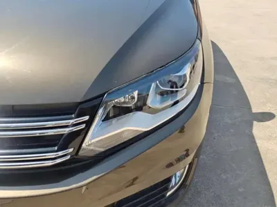 Volkswagen Tiguan 2018, 130399 км, за 6925.1 USD