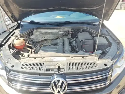 Volkswagen Tiguan 2018, 130399 км, за 6925.1 USD - фото 10