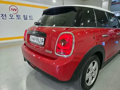 MINI Cooper 2018, 133414 км, за 4791.91 USD