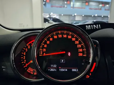MINI Cooper 2018, 133414 км, за 4791.91 USD - фото 6