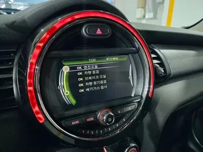 MINI Cooper 2018, 133414 км, за 4791.91 USD - фото 8