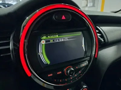 MINI Cooper 2018, 133414 км, за 4791.91 USD - фото 9