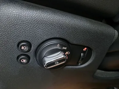 MINI Cooper 2018, 133414 км, за 4791.91 USD - фото 14