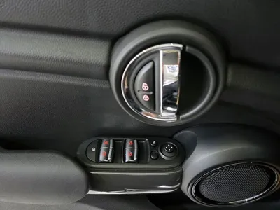 MINI Cooper 2018, 133414 км, за 4791.91 USD - фото 15