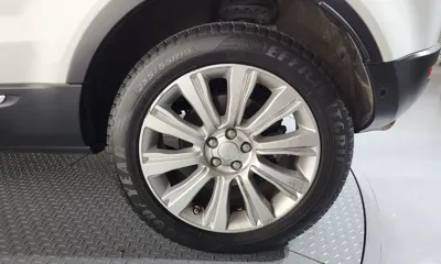 Land Rover Range Rover Evoque 2017, 92026 км, за 9441.94 USD