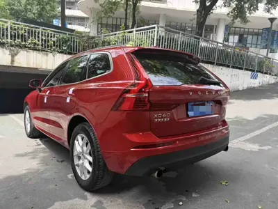 Volvo XC60 2018, 124000 км, за 13213.4 USD