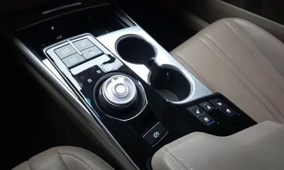Kia K8 2023, 48104 км, за 18051.73 USD - фото 9