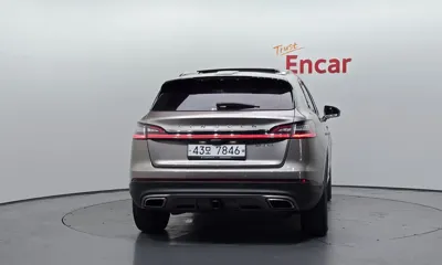 Lincoln Nautilus 2019, 122870 км, за 11051.16 USD