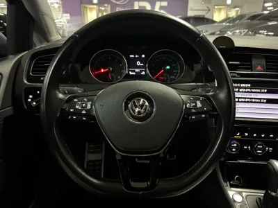 Volkswagen Golf 2016, 109756 км, за 6241.78 USD - фото 13
