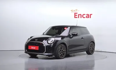 MINI Cooper · 2025 год