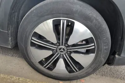 Mercedes-Benz EQB 2023, 60500 км, за 20615 USD - фото 8
