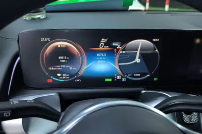 Mercedes-Benz EQB 2023, 60500 км, за 20615 USD - фото 11