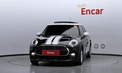 MINI Cooper 2016, 53518 км, за 5846.03 USD