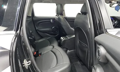MINI Cooper 2016, 53518 км, за 5846.03 USD - фото 12