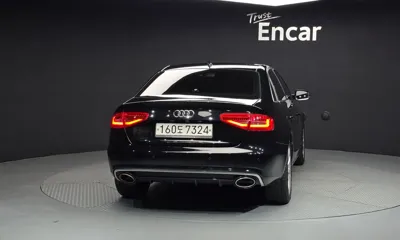 Audi A4 2016, 132904 км, за 4128.92 USD