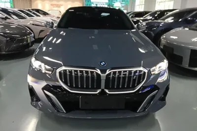 BMW i5 2024, 18700 км, за 36250 USD