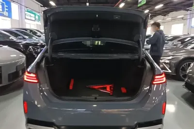 BMW i5 2024, 18700 км, за 36250 USD - фото 22