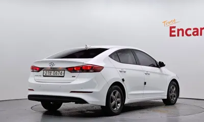 Hyundai Avante 2017, 100148 км, за 6498.62 USD