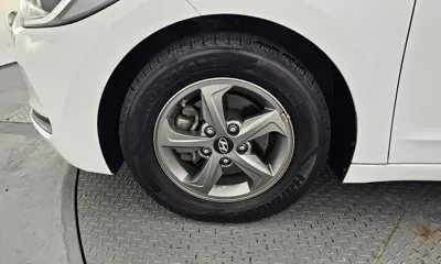 Hyundai Avante 2017, 100148 км, за 6498.62 USD