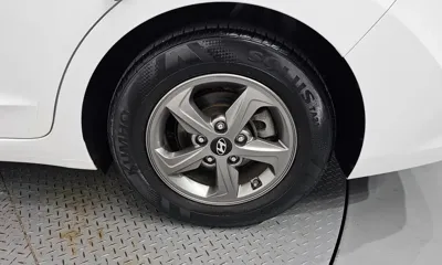 Hyundai Avante 2017, 100148 км, за 6449.51 USD - фото 21