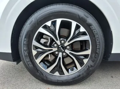 Kia Canival 2023, 36331 км, за 4883.81 USD