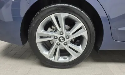 Hyundai Avante 2018, 25315 км, за 7748.91 USD