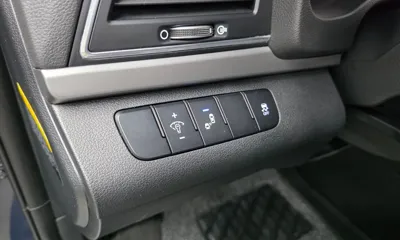 Hyundai Avante 2018, 25315 км, за 7748.91 USD - фото 19