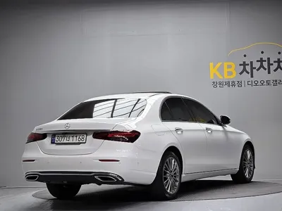Mercedes-Benz E-Class 2021, 72180 км, за 22516.54 USD