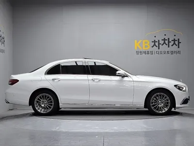 Mercedes-Benz E-Class 2021, 72180 км, за 22516.54 USD - фото 7