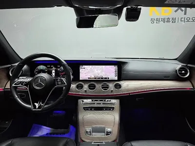 Mercedes-Benz E-Class 2021, 72180 км, за 22516.54 USD - фото 10