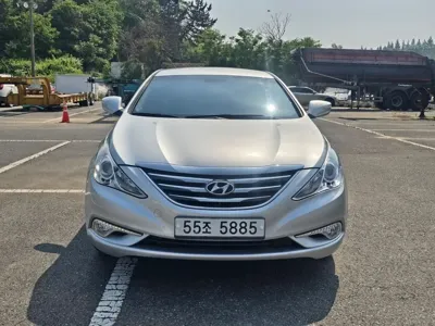 Hyundai Sonata 2013, 275727 км, за 2280.13 USD