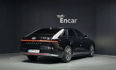 Hyundai Grandeur 2023, 83376 км, за 17781.61 USD