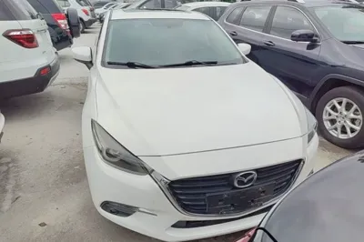 Mazda Mazda 3 Axela 2017, 101600 км, за 8943 USD