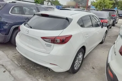 Mazda Mazda 3 Axela 2017, 101600 км, за 8943 USD - фото 6