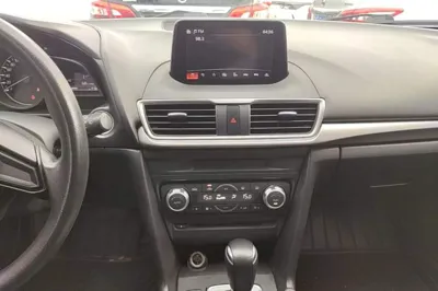 Mazda Mazda 3 Axela 2017, 101600 км, за 8943 USD - фото 15