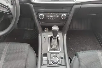 Mazda Mazda 3 Axela 2017, 101600 км, за 8943 USD - фото 16
