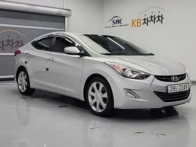 Hyundai Avante 2012, 89108 км, за 3127.04 USD