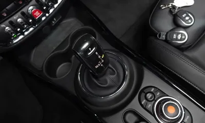MINI Clubman 2020, 44456 км, за 9846.4 USD - фото 9
