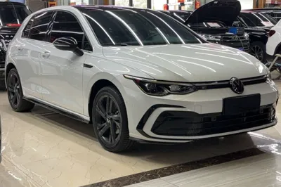 Volkswagen Golf 2024, 11700 км, за 20673 USD
