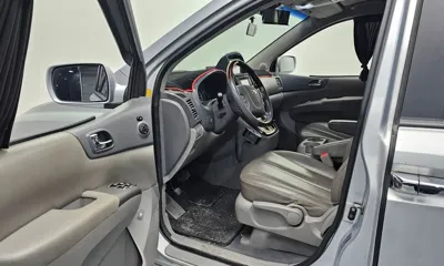 Kia Canival 2008, 201556 км, за 2781.45 USD - фото 10