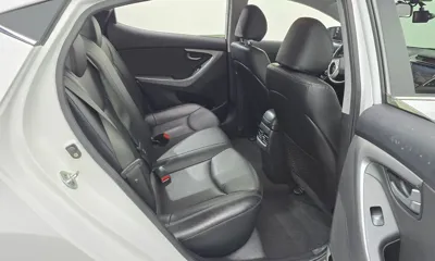 Hyundai Avante 2015, 58261 км, за 5382.7 USD - фото 18