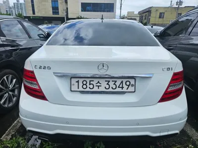 Mercedes-Benz C-Class 2014, 136000 км, за 3931.99 USD