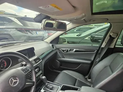 Mercedes-Benz C-Class 2014, 136000 км, за 3931.99 USD - фото 14