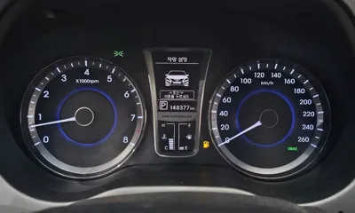 Hyundai Grandeur 2011, 148377 км, за 2841.1 USD - фото 8