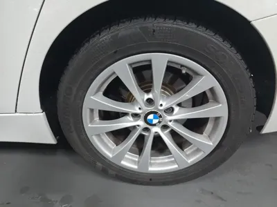 BMW 3-Series 2016, 111725 км, за 8205.33 USD