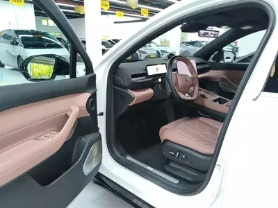 Nio EC6 2025, 17500 км, за 36860.27 USD - фото 16